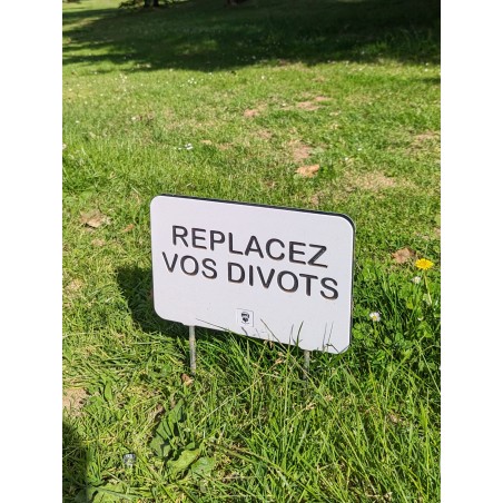 Panneau golf replacer divots